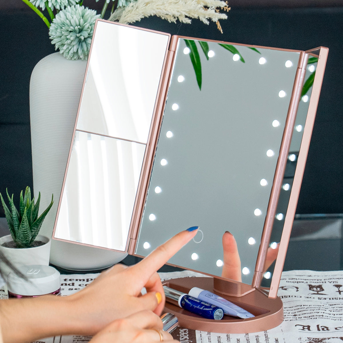 Icon Best Beauty Trifold LED Cosmetic Mirror